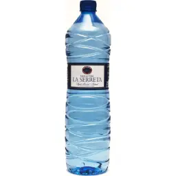 BOTELLA 1,5L. AGUA MINERAL NATURAL LA SERRETA 
